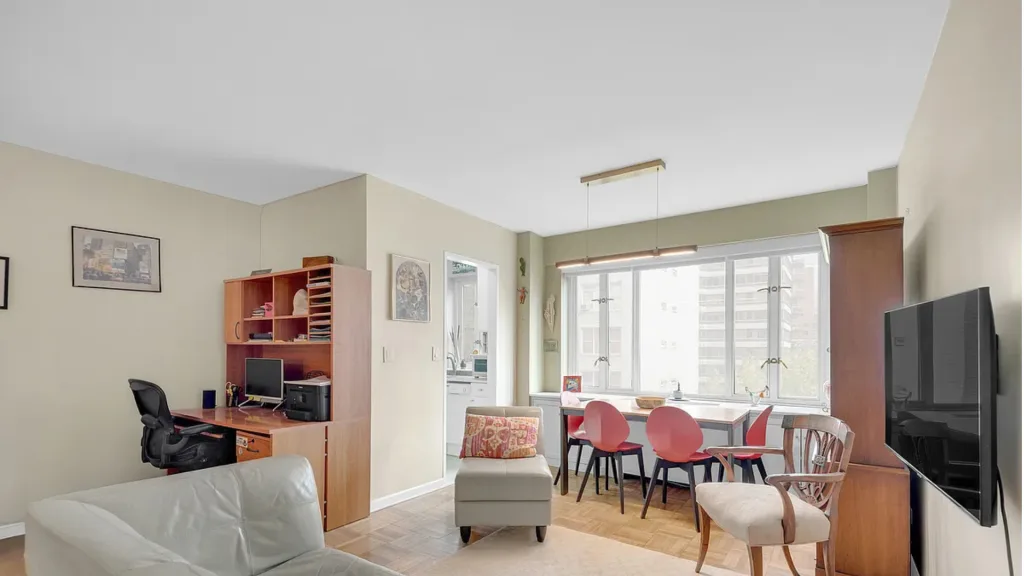 166 East 63 Street / 166 イースト 63 ストリート / Studio